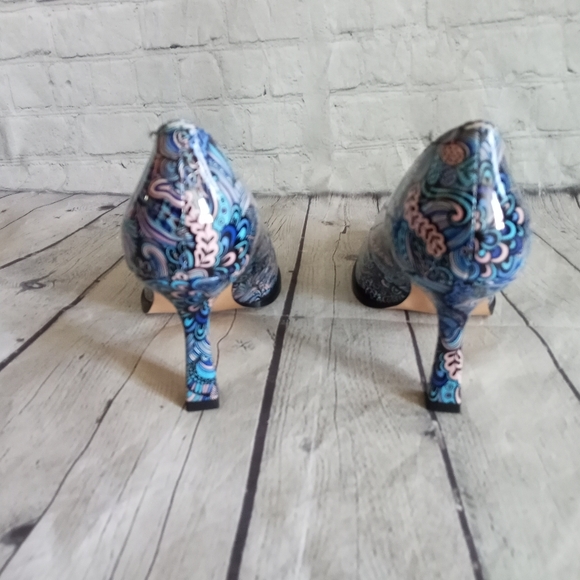 NIB Jcxuanyan Blue Patterned Patent Leather Heels - 8 - Picture 6 of 11